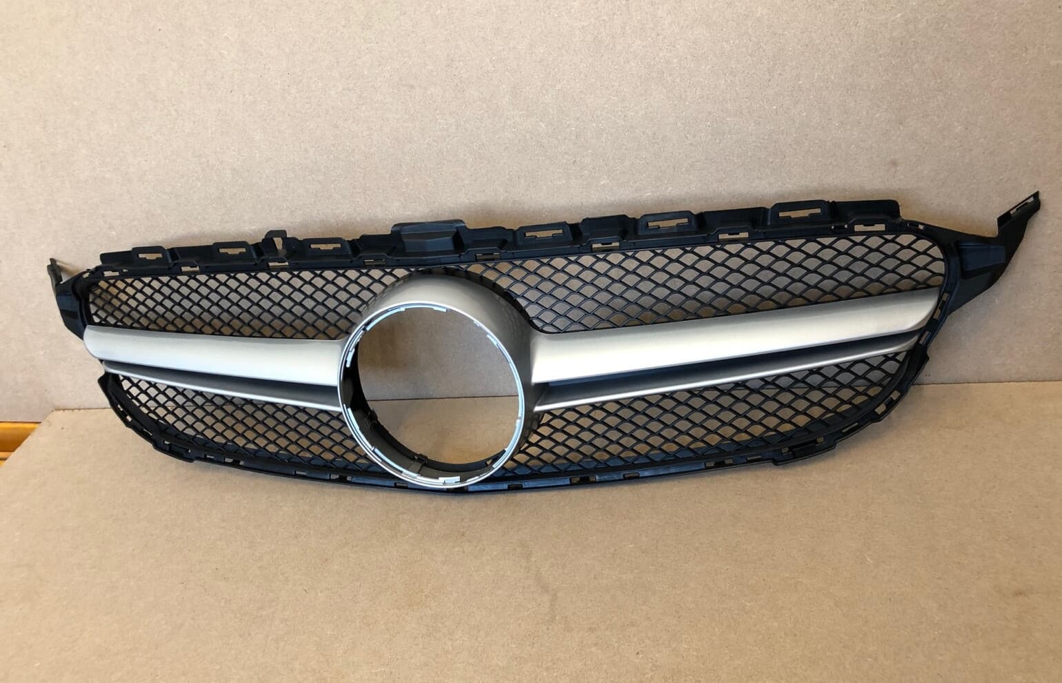 Front Bumper Grill For W205 C200 400 C300 Benz C Class 2014-2018 with CHROME