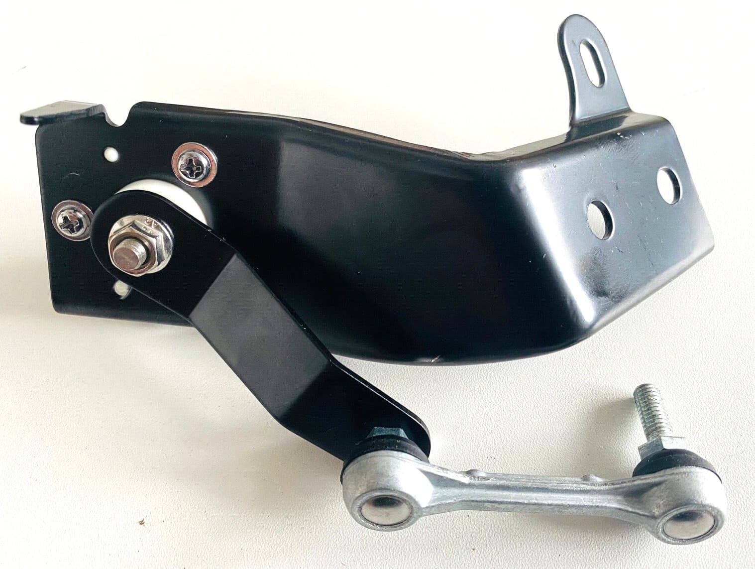 FOR MITSUBISH SHOGUN PAJERO MONTERO 06-15 REAR SUSPENSION HEIGHT SENSOR 8651A065