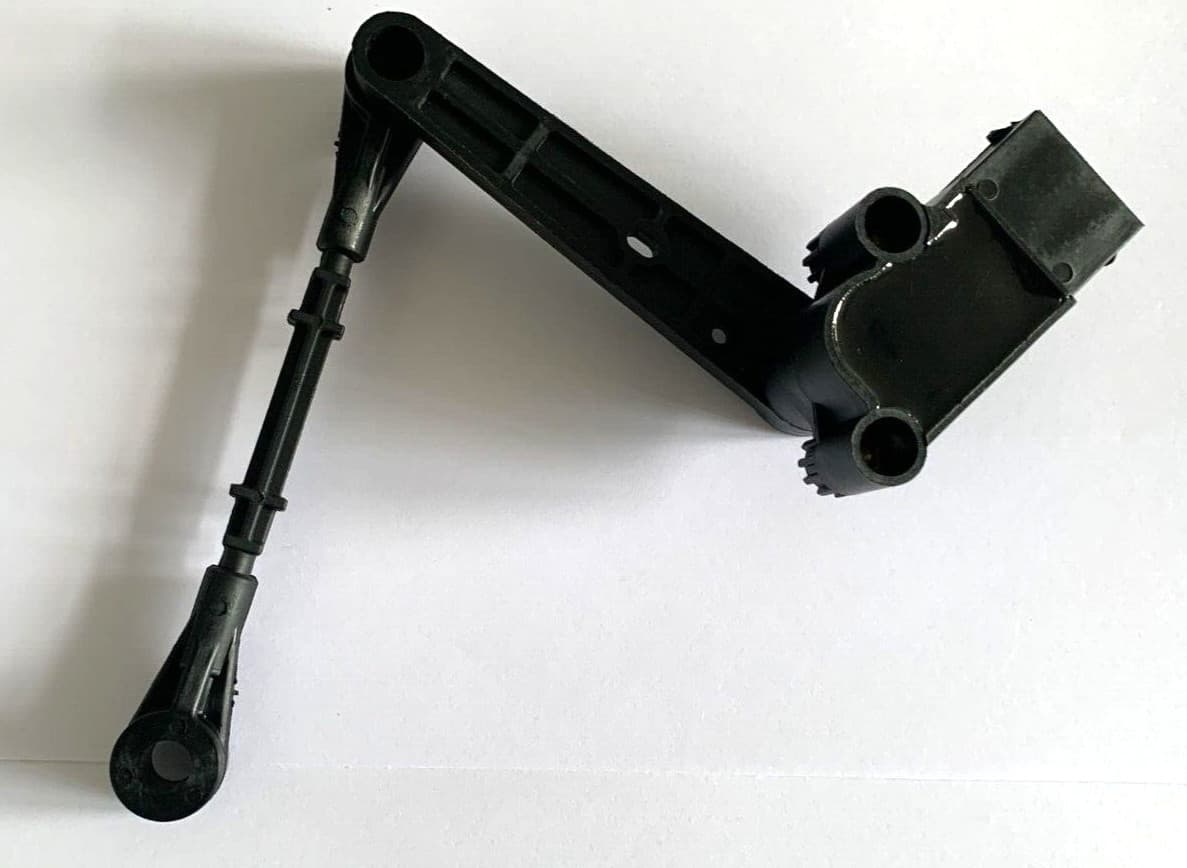 Fits DISCOVERY 3 RANGE ROVER SPORT  LR020159 REAR LEFT SUSPENSION HEIGHT SENSOR
