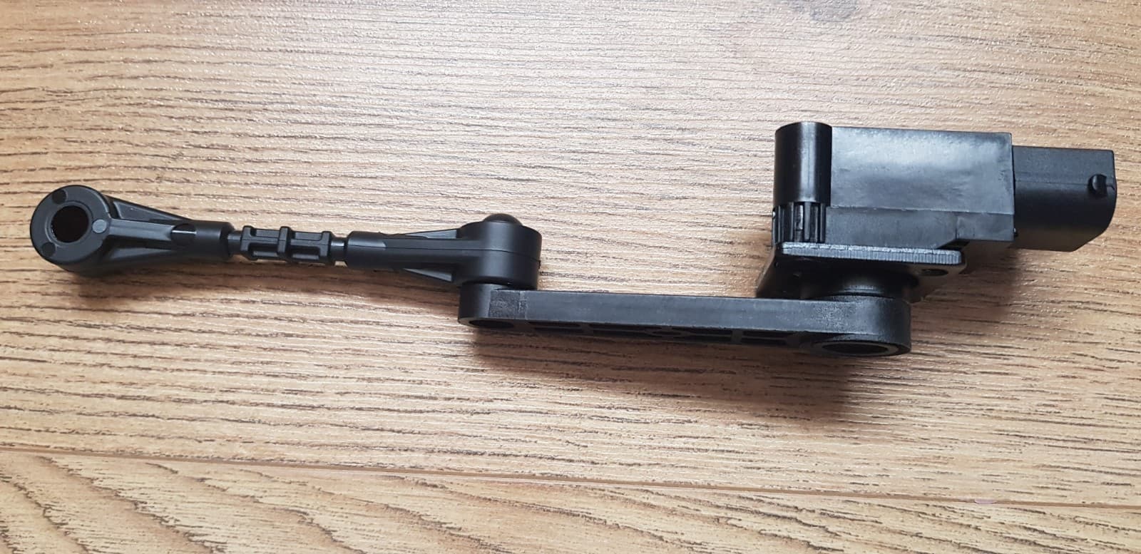 LR019136 FRONT RIGHT AIR SUSPENSION HEIGHT LEVEL SENSOR FOR LANDROVER DISCOVERY