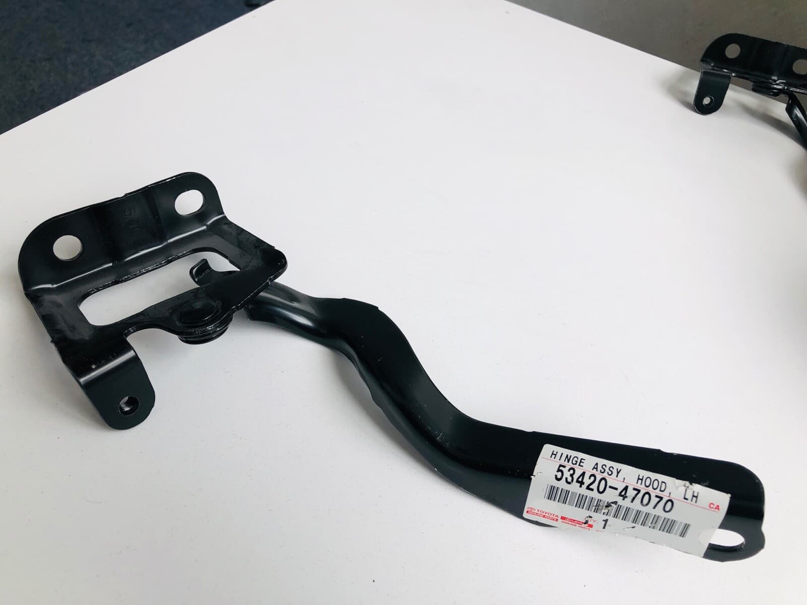 1x GENUINE for TOYOTA BONNET HINGE LH FITS PRIUS 2009-2015 53420-47070