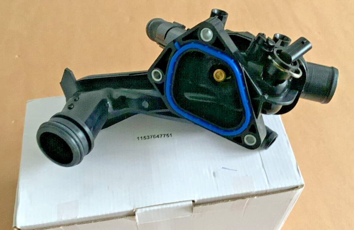 New Mini ONE COOPER JCW GP THERMOSTAT AND HOUSING 11537647751