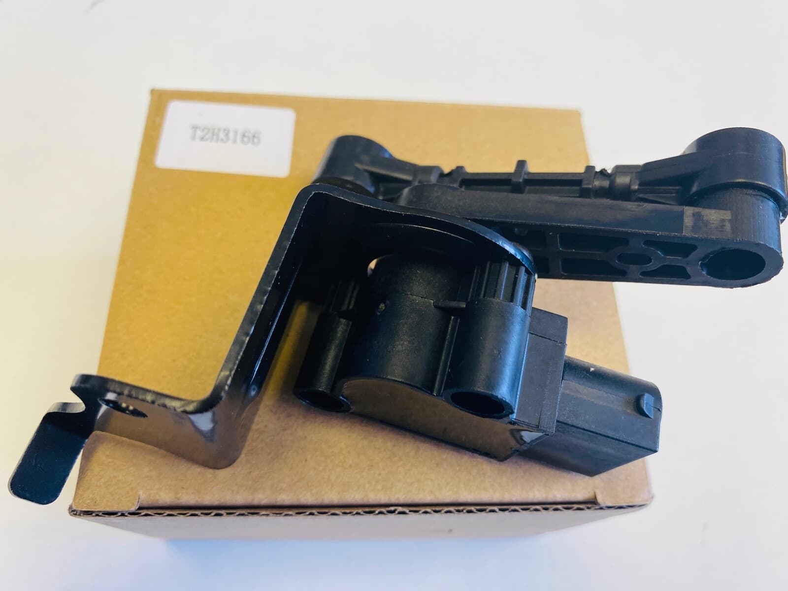 New for Jaguar xe xf f-pace Headlight Level Sensor 2016-2019 O/S new T2h3166