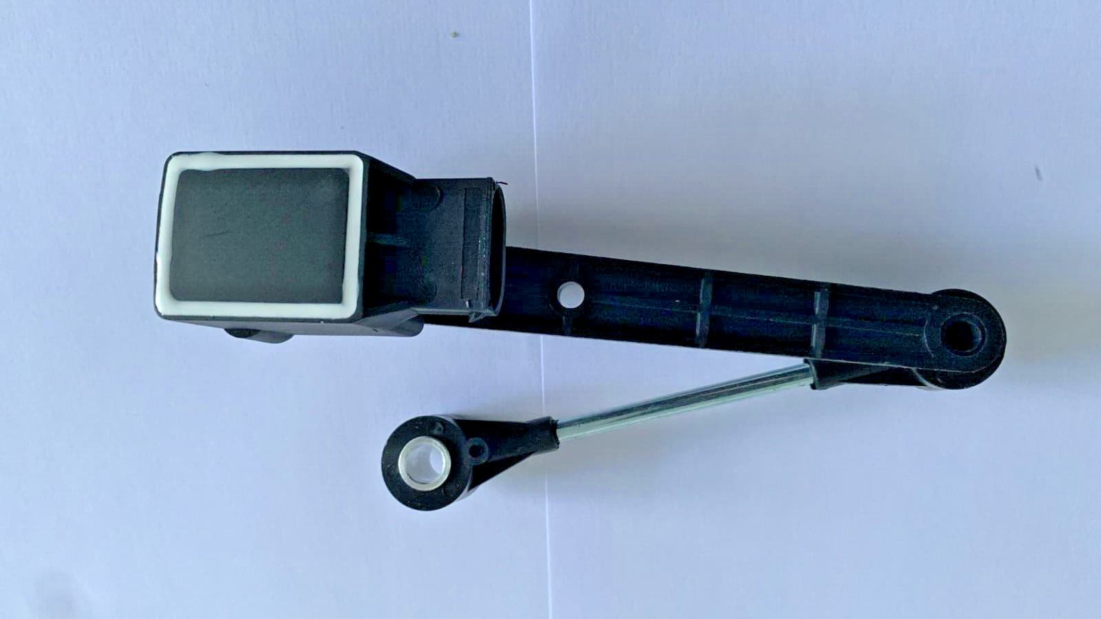 RQH100030 Height Ride Level Sensor  For Land Rover Discovery2 V8 TD5 Rear