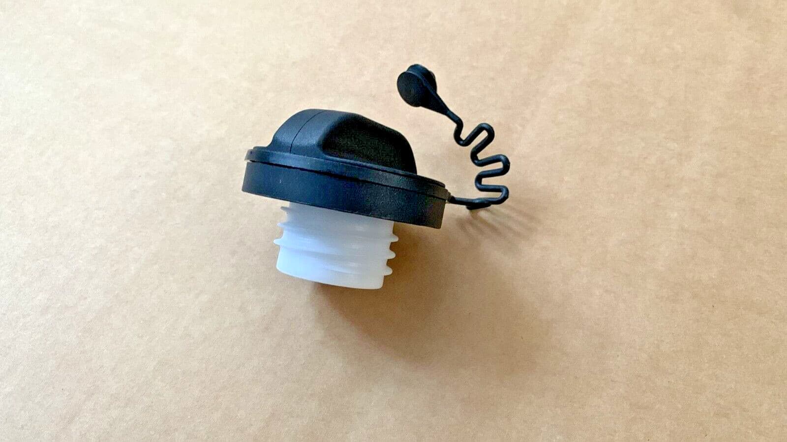 New Fuel Filler Cap Fits Toyota All Models Petrol & Diesel With Screw In Cap